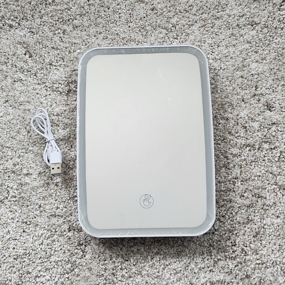 NEW Portable LED Vanity Mirror in White - Picture 2 of 6